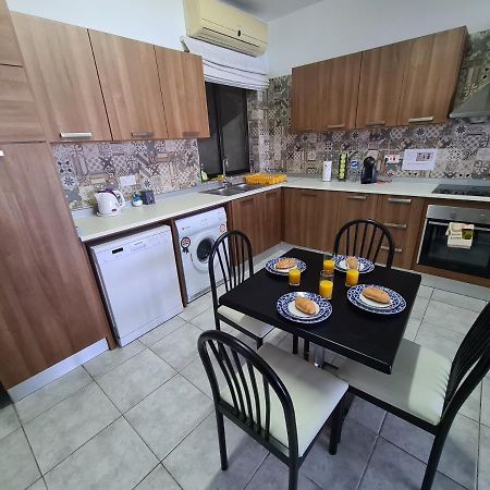 Spacious Seafront Apt Next To Sliema-Valeta Ferry Eksteriør bilde