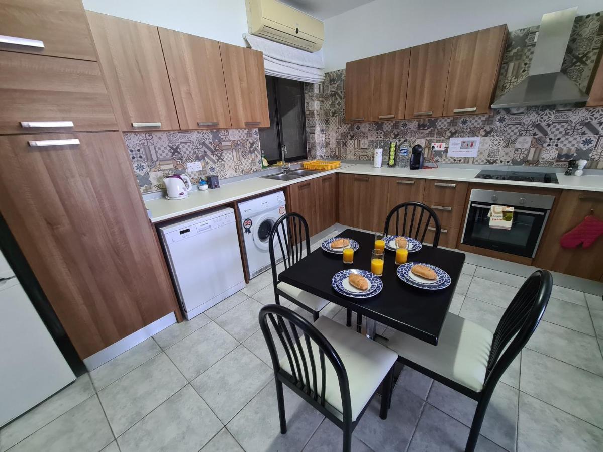 Spacious Seafront Apt Next To Sliema-Valeta Ferry Eksteriør bilde