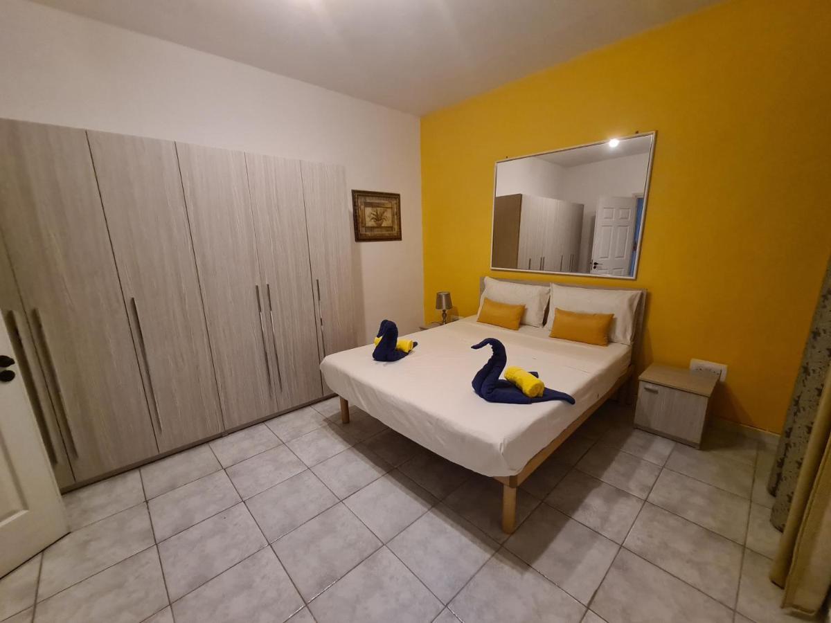 Spacious Seafront Apt Next To Sliema-Valeta Ferry Eksteriør bilde